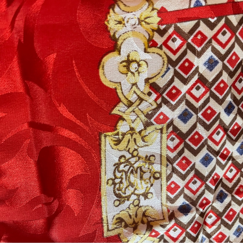 Enrico Coveri Large Red Square Patterned Silk Scarf - Italy - Picture 10 of 11